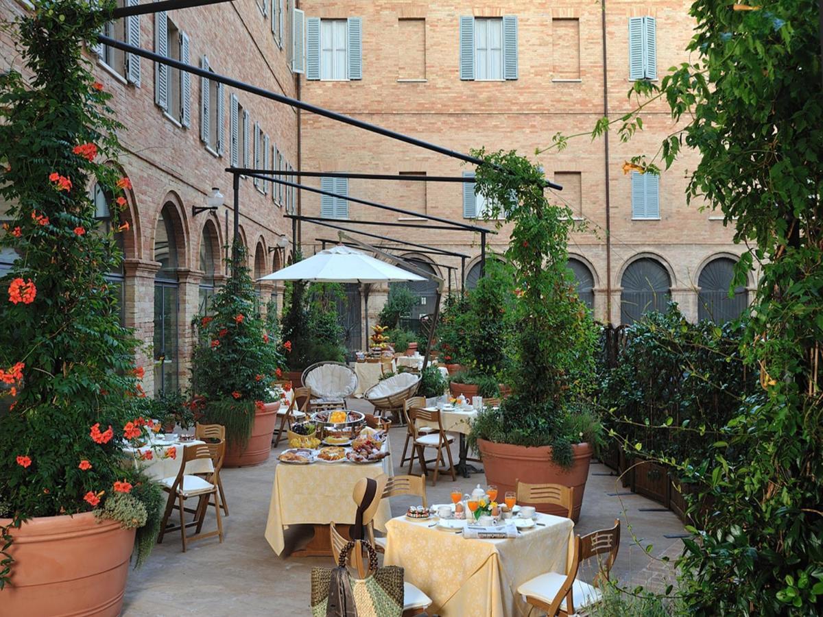 Albergo San Domenico Urbino Exterior foto